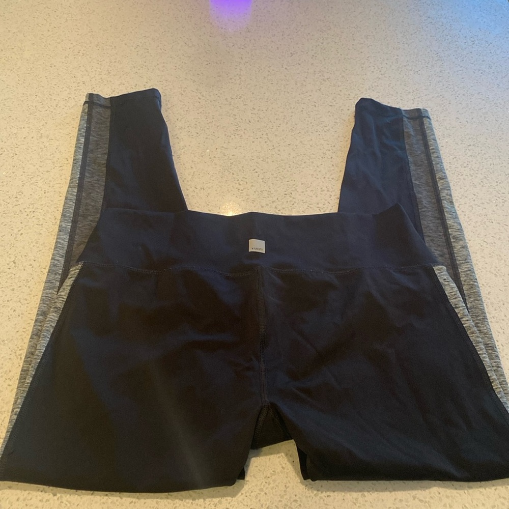 Vuori Black Leggings with Gray Side Stripes